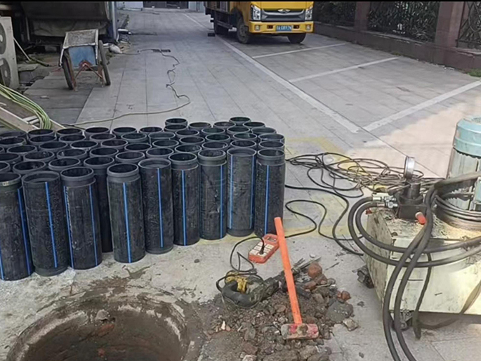 沂源PE置换管厂家 DN315置换管 非开挖管短管置换